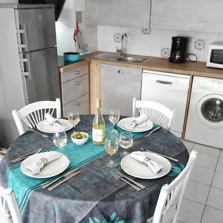 Frejus Location Bord De Mer Piscine Parking Terrasse Wifi Apartment Frejus