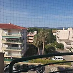 公寓 Le Cesaree Location De Parking Piscine Terrasse Wifi Fréjus