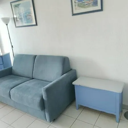 Le Cesaree Location De Parking Piscine Terrasse Wifi Апартаменты Фрежюс