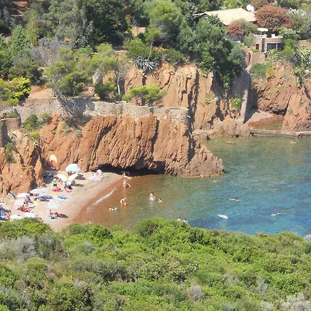 Le Cesaree Location De Parking Piscine Terrasse Wifi Апартаменты
